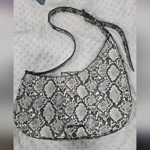 Betsey Johnson Chic shoulder bag